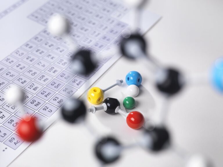 Quantum Dots w izolacji termicznej – rewolucja w efektywności energetycznej