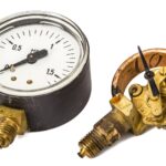Jak wybrać odpowiedni manometr do instalacji hydraulicznej