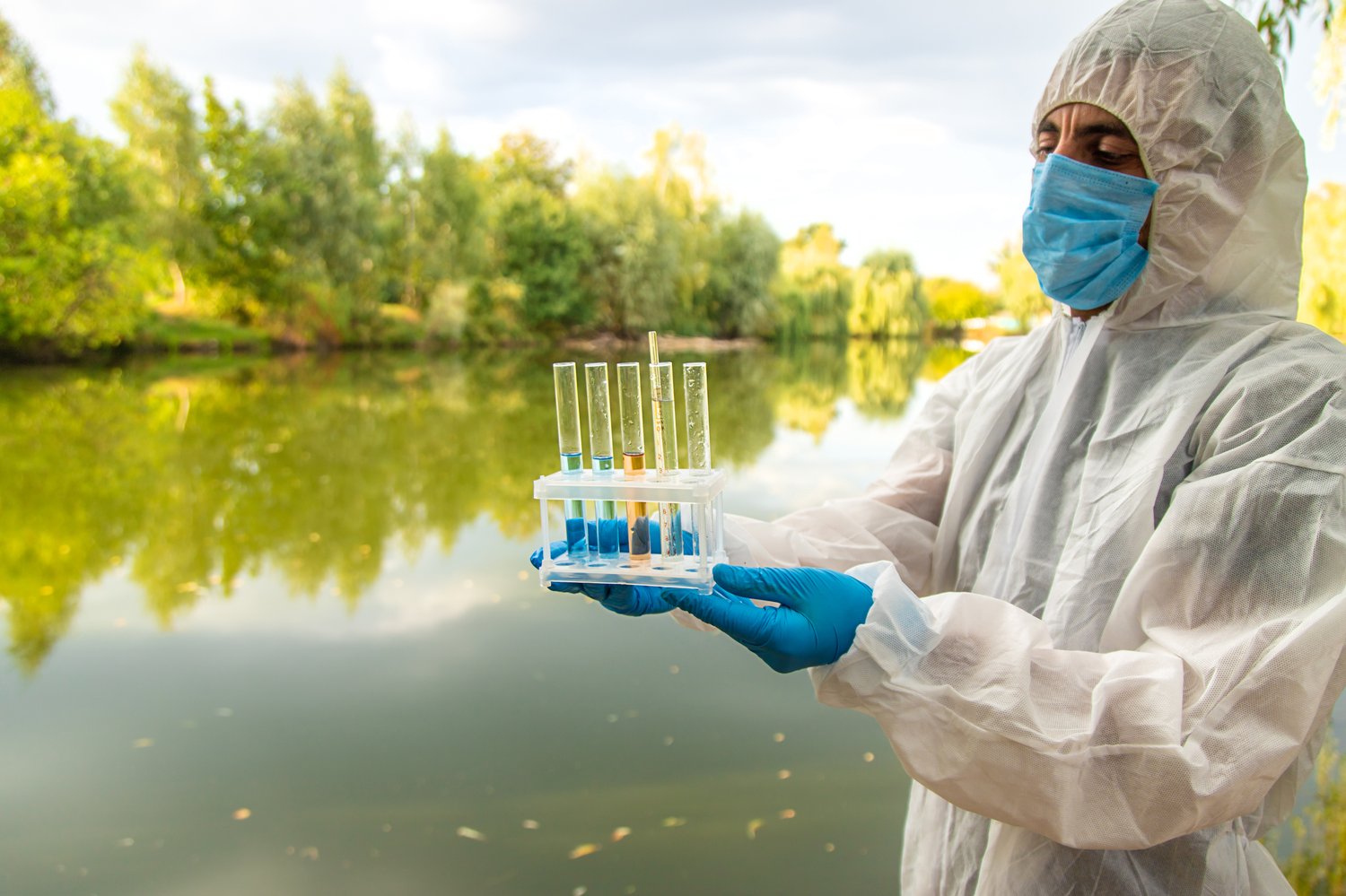 Zaawansowane systemy detekcji bakterii Legionella – bezpieczeństwo instalacji wodnych