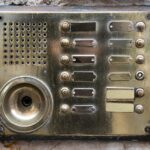 Zakłócenia w systemach domofonowych – identyfikacja i eliminacja usterek