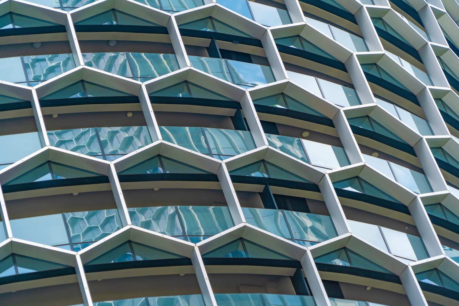 Bio-adaptacyjne fasady budynków – innowacje w architekturze