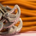 Jak dobrać odpowiednią listwę uziemiającą do swojej instalacji elektrycznej