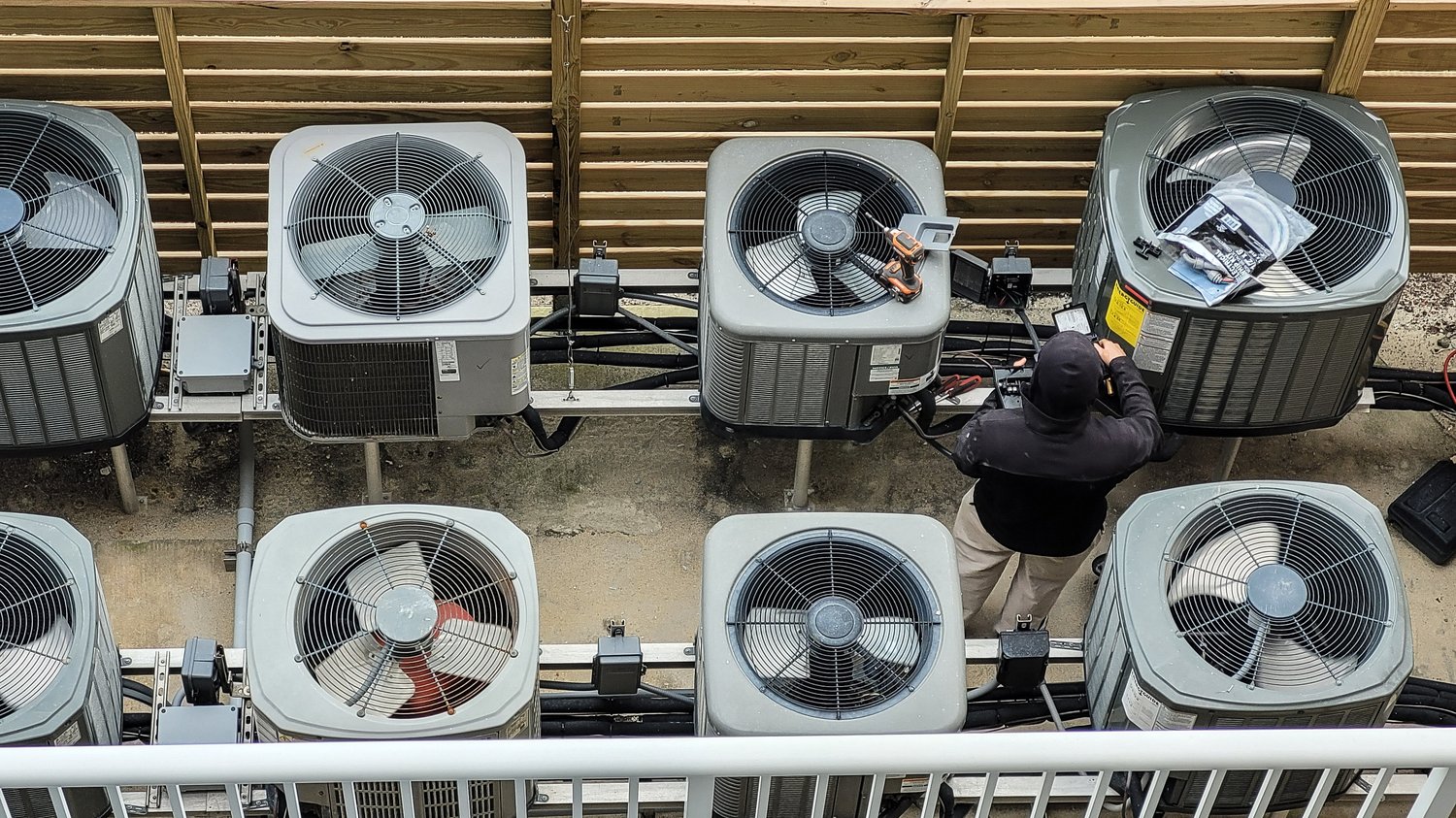 Jak dobrać odpowiednią moc klimatyzatora – praktyczne wskazówki