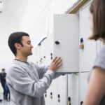 Praktyczny przewodnik po puszkach natynkowych dla instalatorów