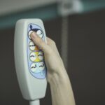 Bezprzewodowe sterowniki rolet – komfort obsługi okien jednym kliknięciem