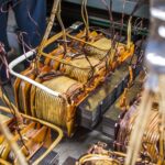 Jak działają piezoelektryczne generatory energii – prąd z wibracji i ruchu