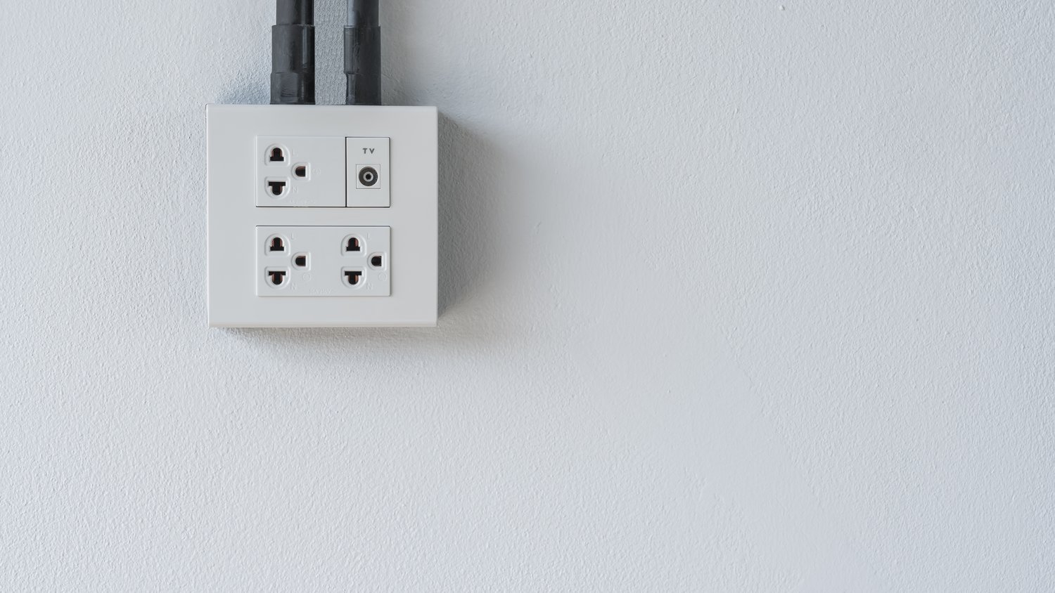 Jak wybrać odpowiednie gniazda elektryczne do każdego typu instalacji