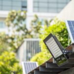 Solarne lampki ogrodowe z czujnikiem ruchu – bezpieczeństwo bez rachunków za prąd