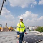 Solarne panele na balkonie – energia słoneczna dla mieszkańców bloków