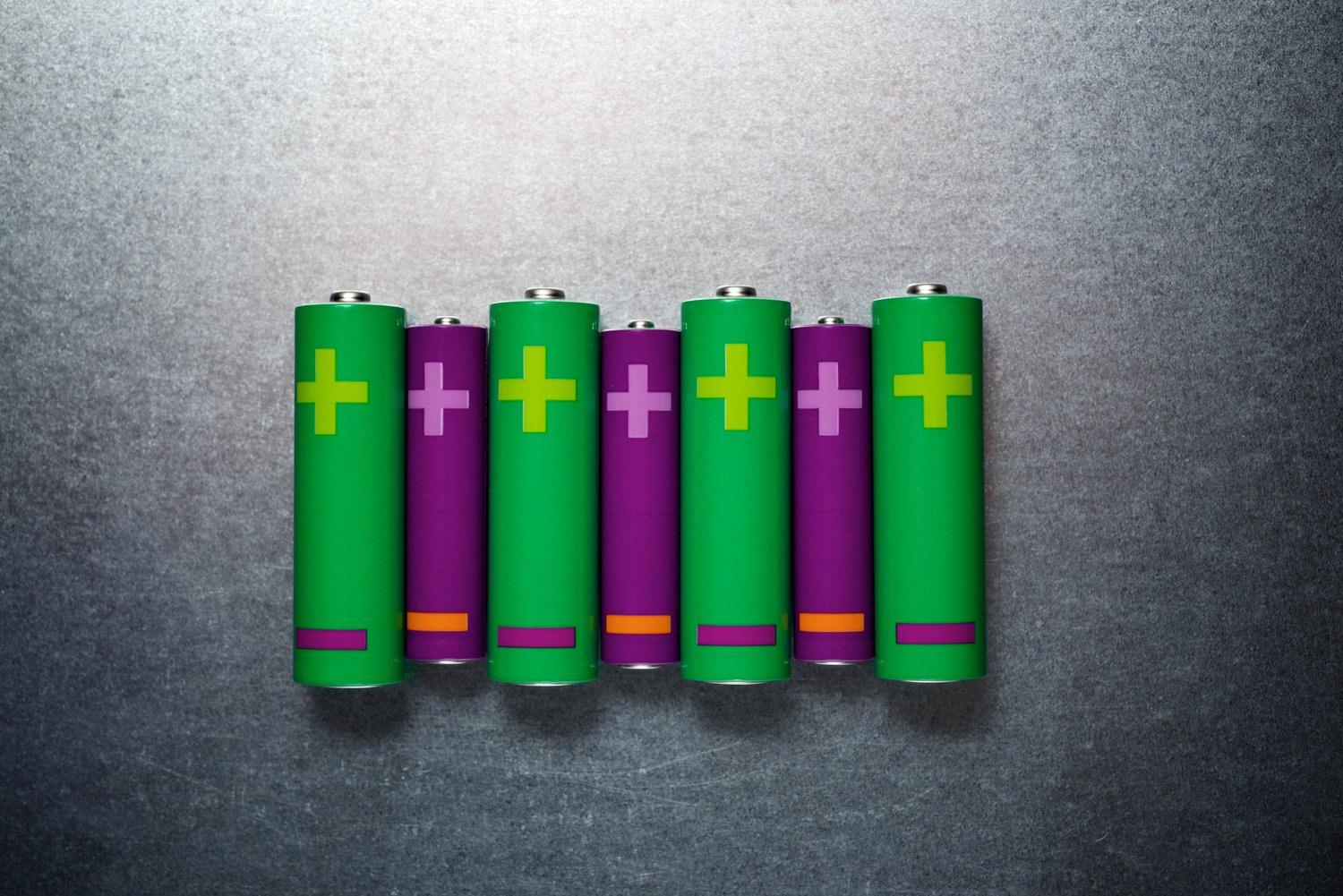 Ile trwa żywotność baterii w systemach alarmowych – wymiana i konserwacja