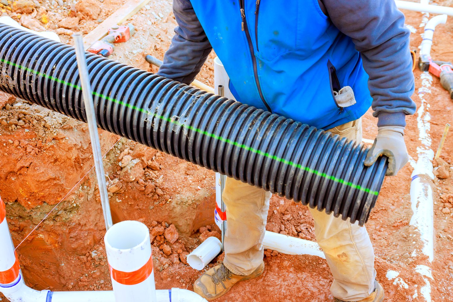 Jak dobrać odpowiednią rurę kanalizacyjną 200 mm do systemu grawitacyjnego