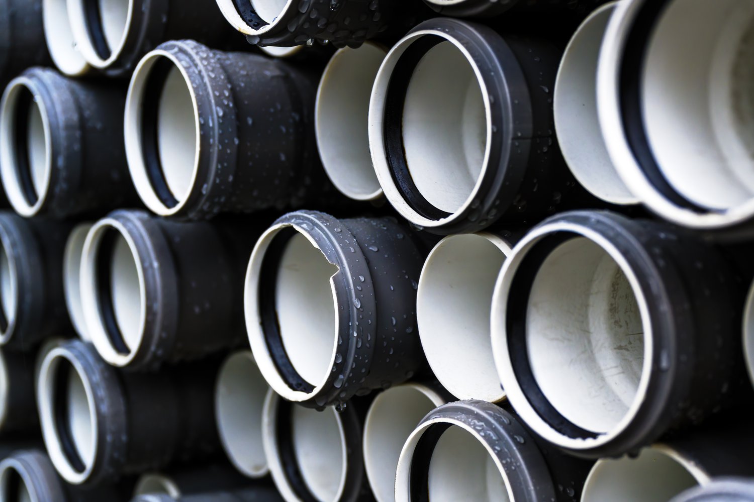 Jak prawidłowo dobrać średnicę rury kanalizacyjnej do różnych pomieszczeń