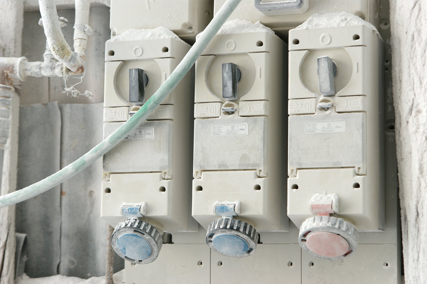 Jak wybrać odpowiedni rozłącznik bezpiecznikowy do instalacji elektrycznej